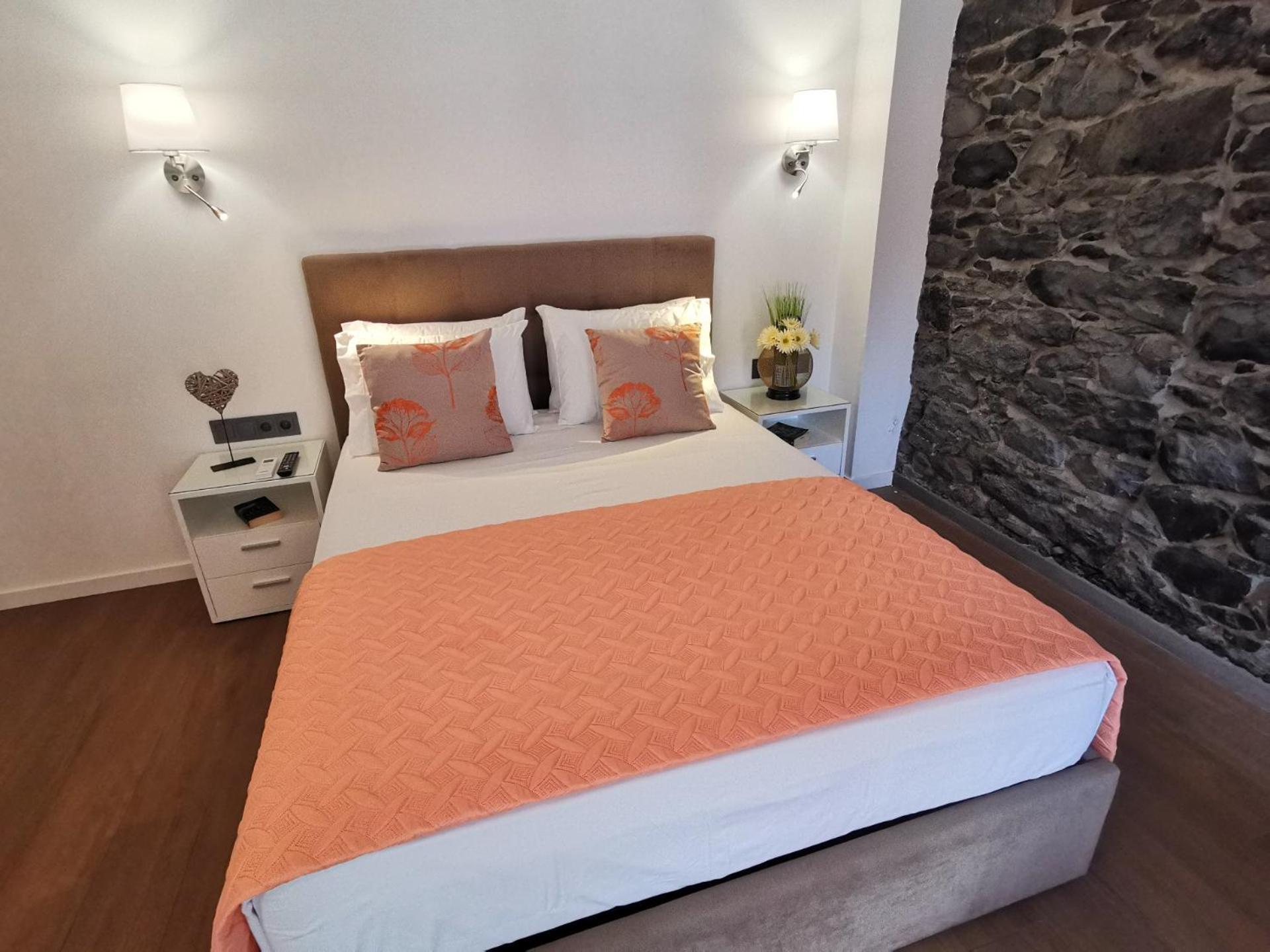 Chale Esmeralda - Charming Studios In Calheta Beach Exterior foto